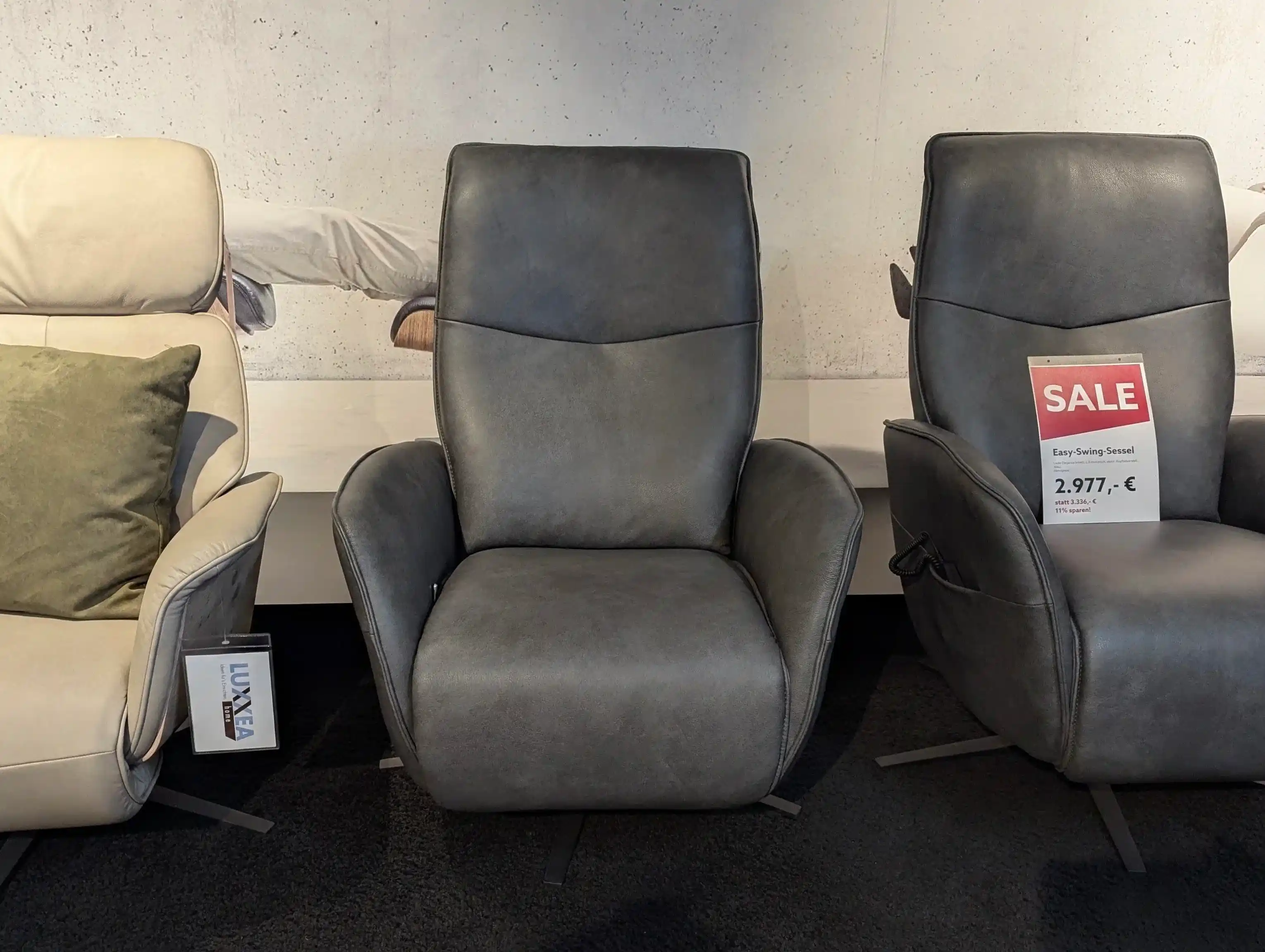Easy-Swing-Sessel aus Leder