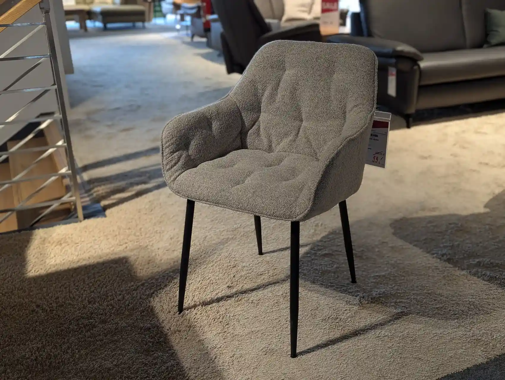 Esszimmerstuhl mit Armlehnen