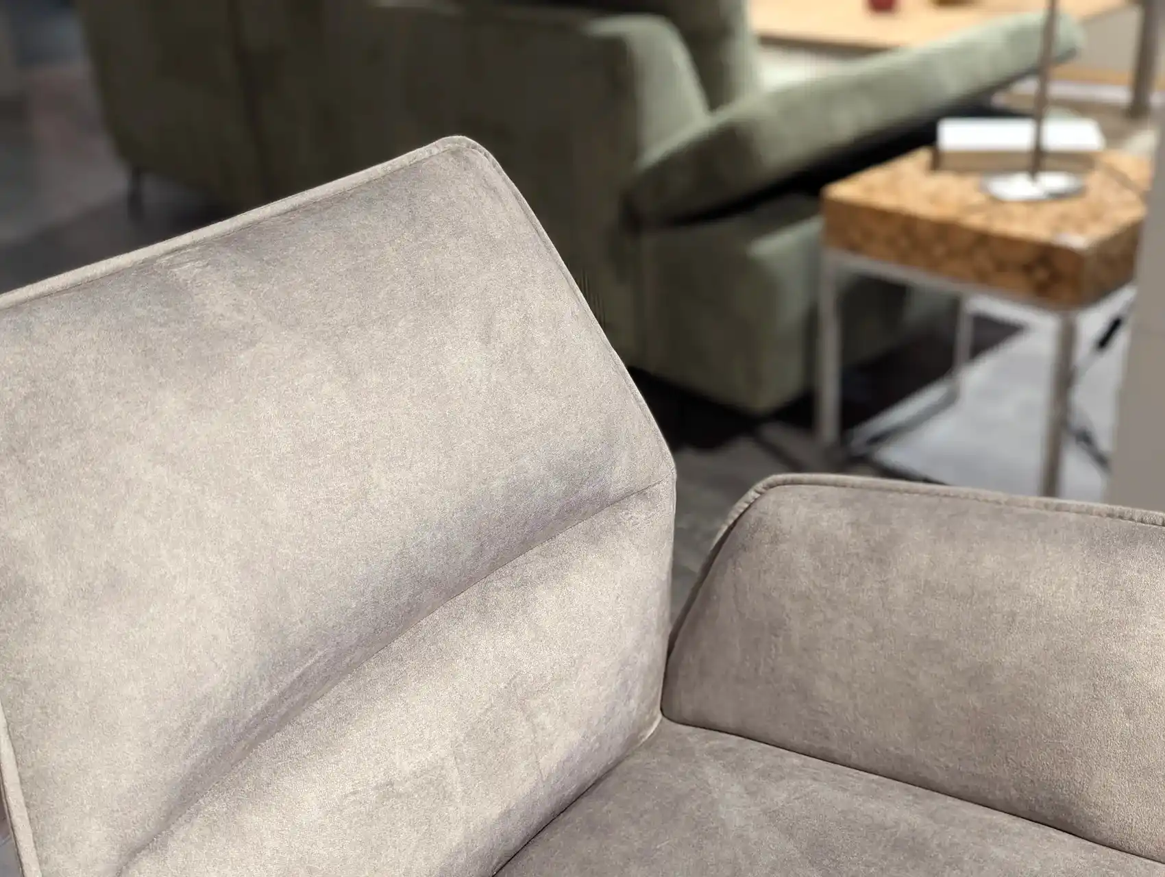 Detailaufnahme von dem Kopfteil des Stuhls